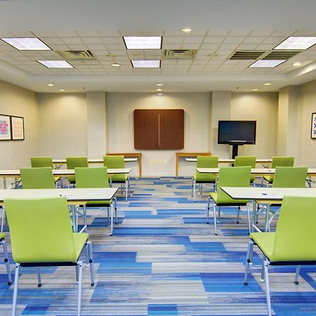 Holiday Inn Express Blacksburg By Ihg Exterior photo