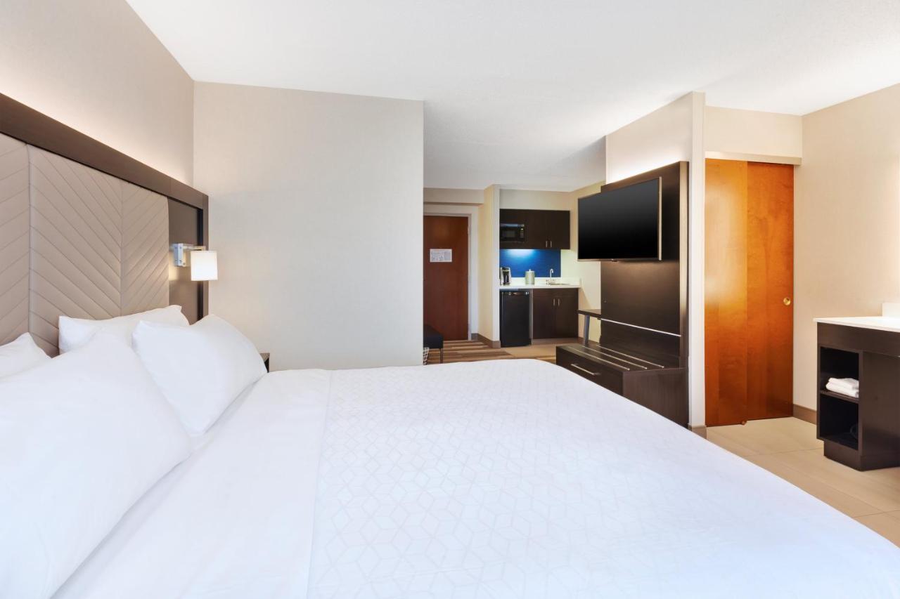 Holiday Inn Express Blacksburg By Ihg Room photo