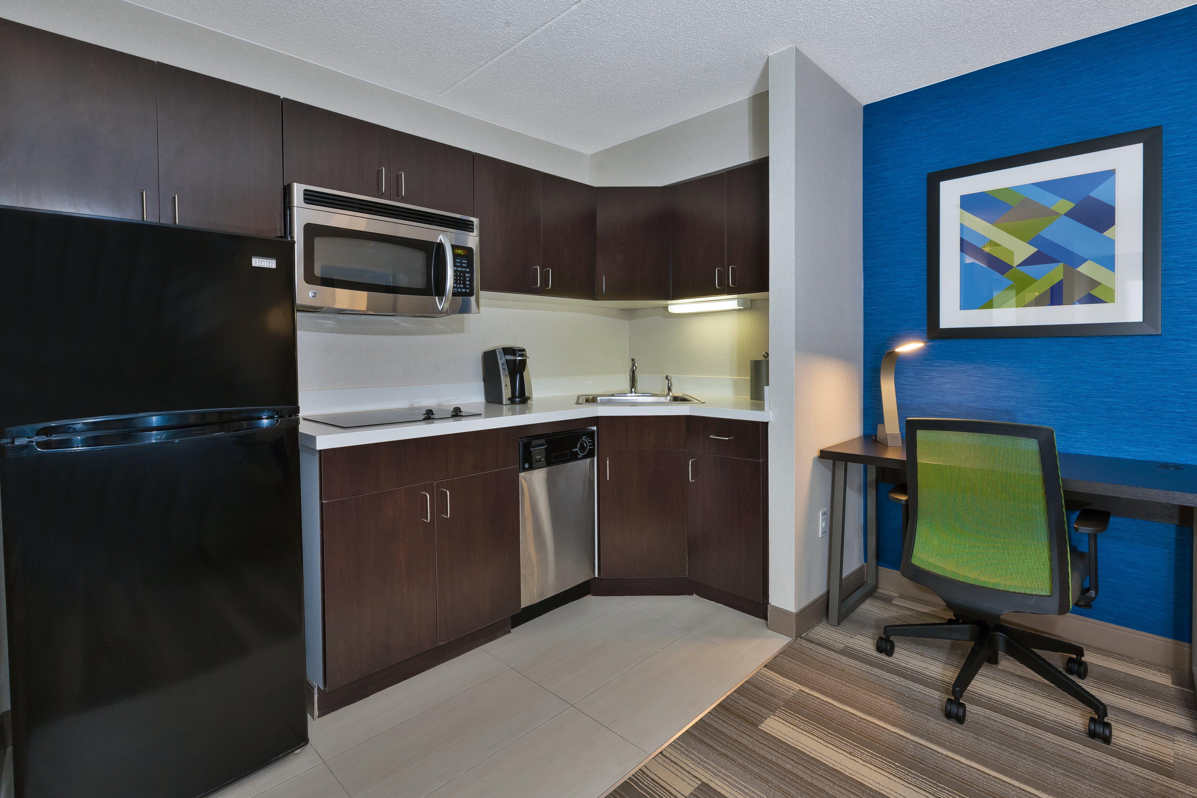 Holiday Inn Express Blacksburg By Ihg Exterior photo