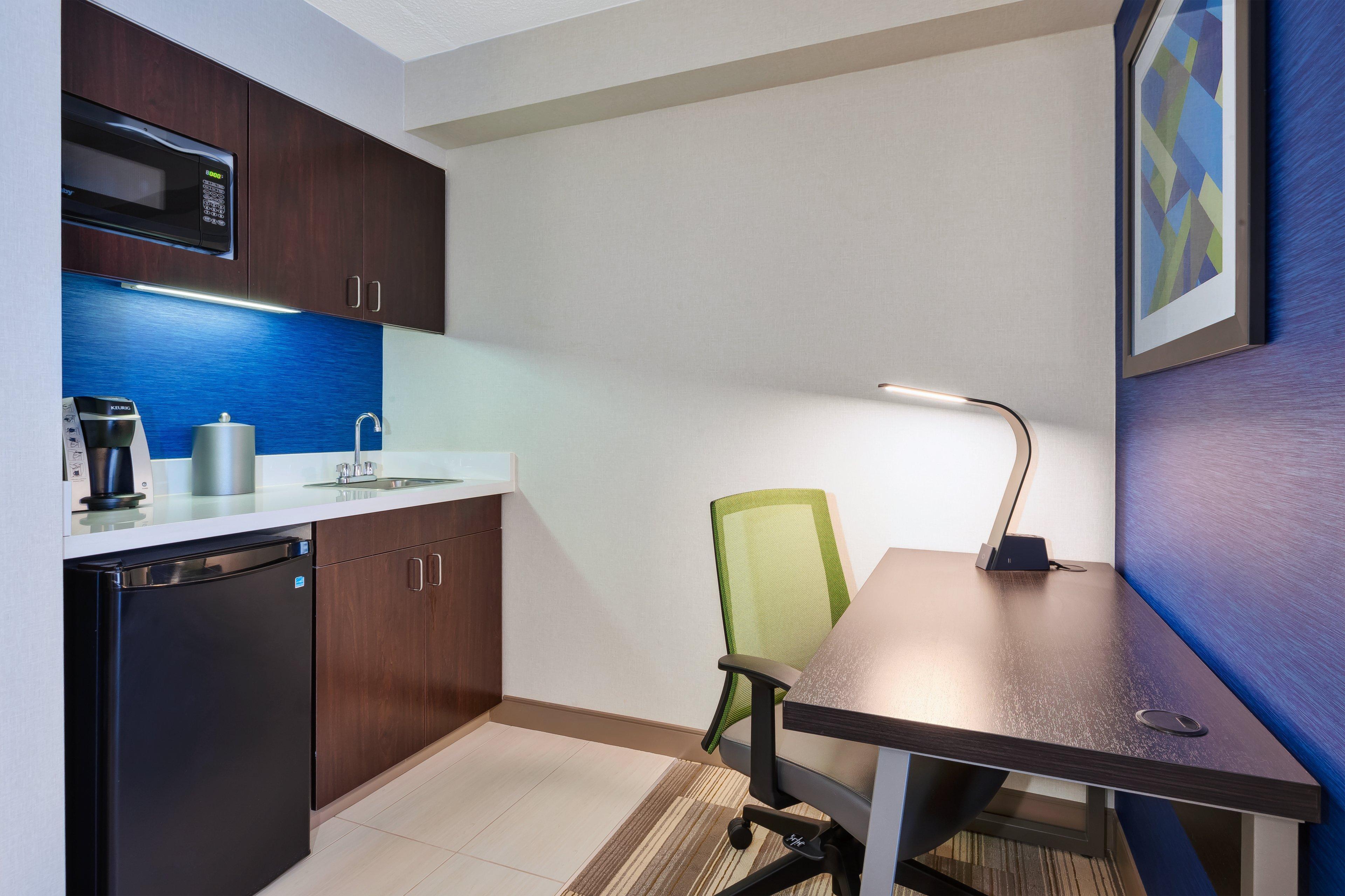 Holiday Inn Express Blacksburg By Ihg Exterior photo