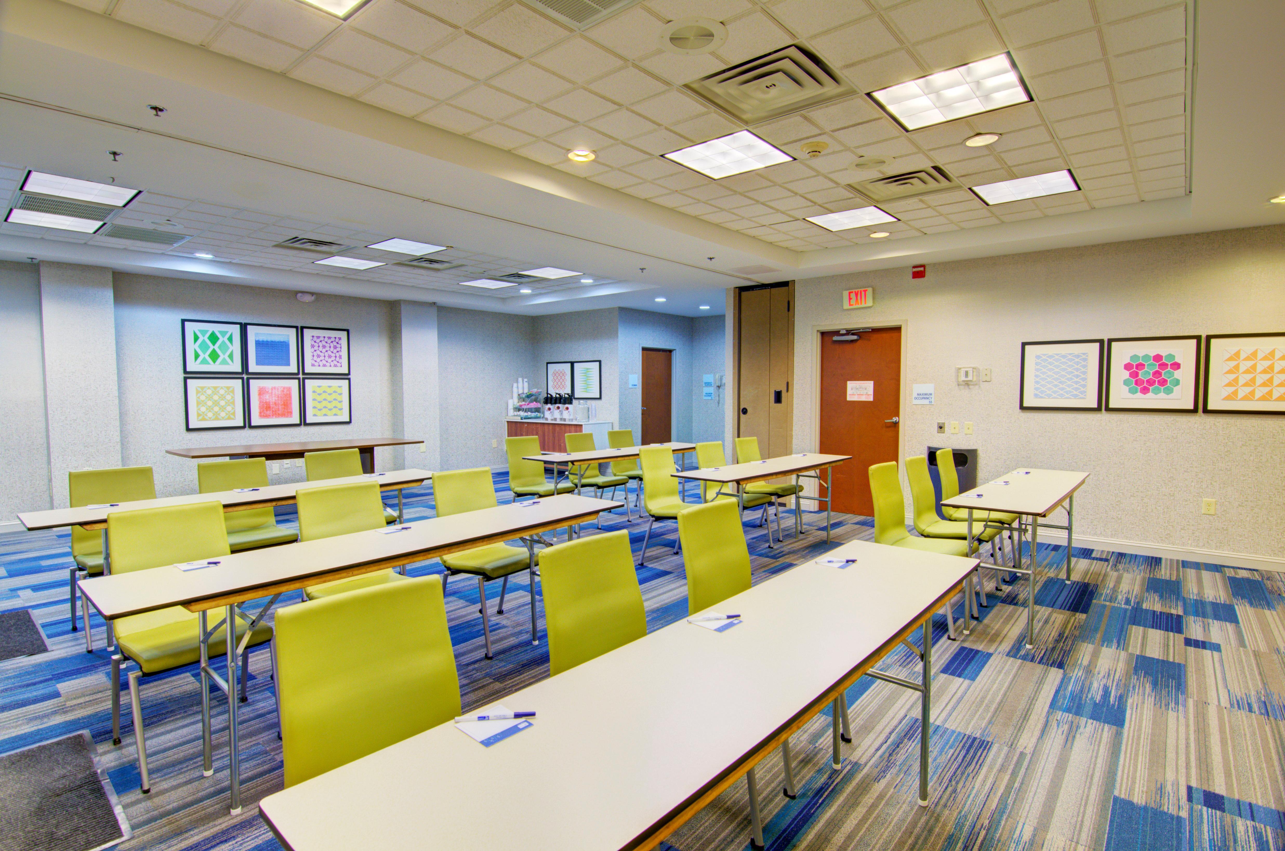 Holiday Inn Express Blacksburg By Ihg Exterior photo