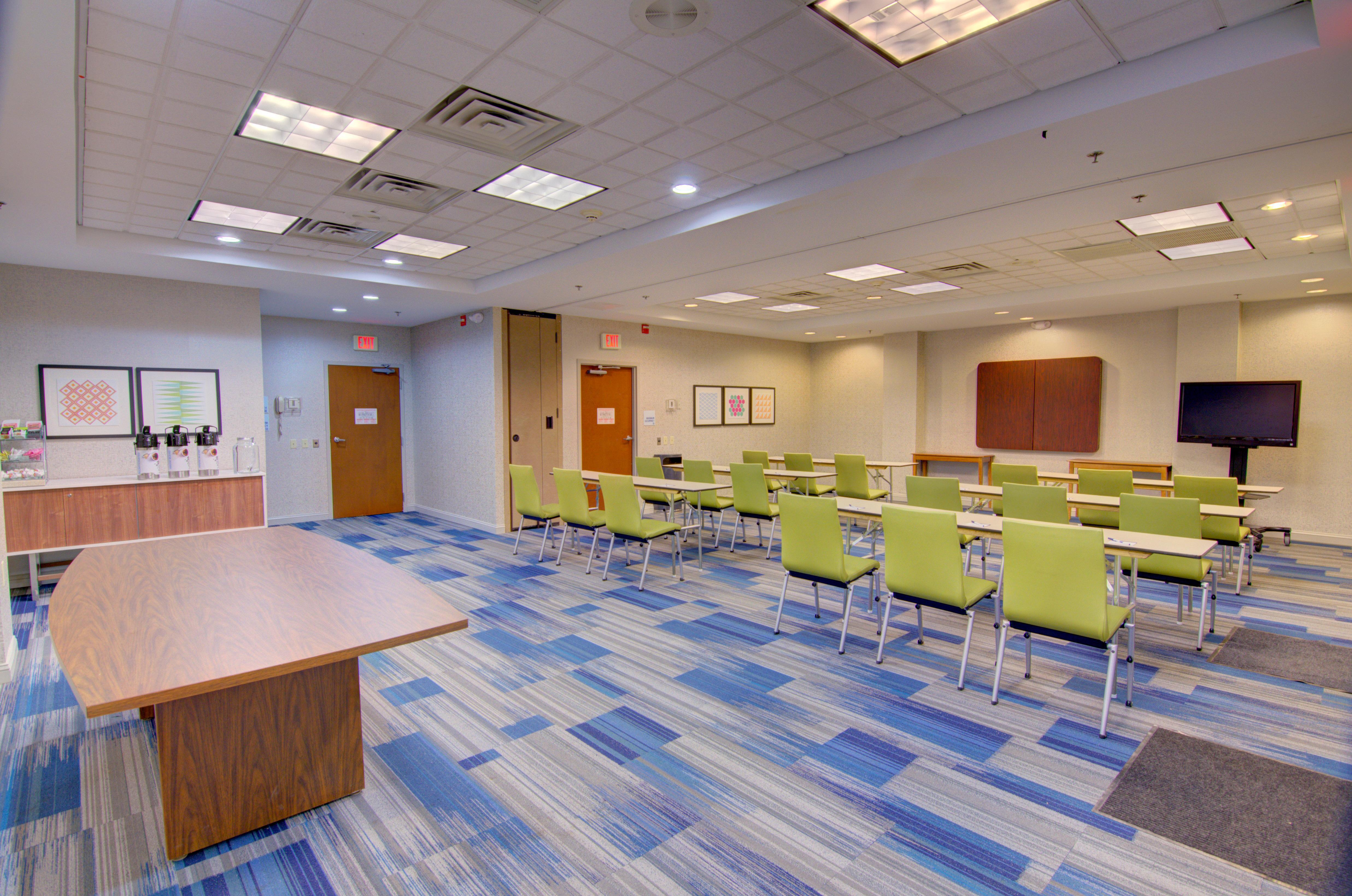 Holiday Inn Express Blacksburg By Ihg Exterior photo