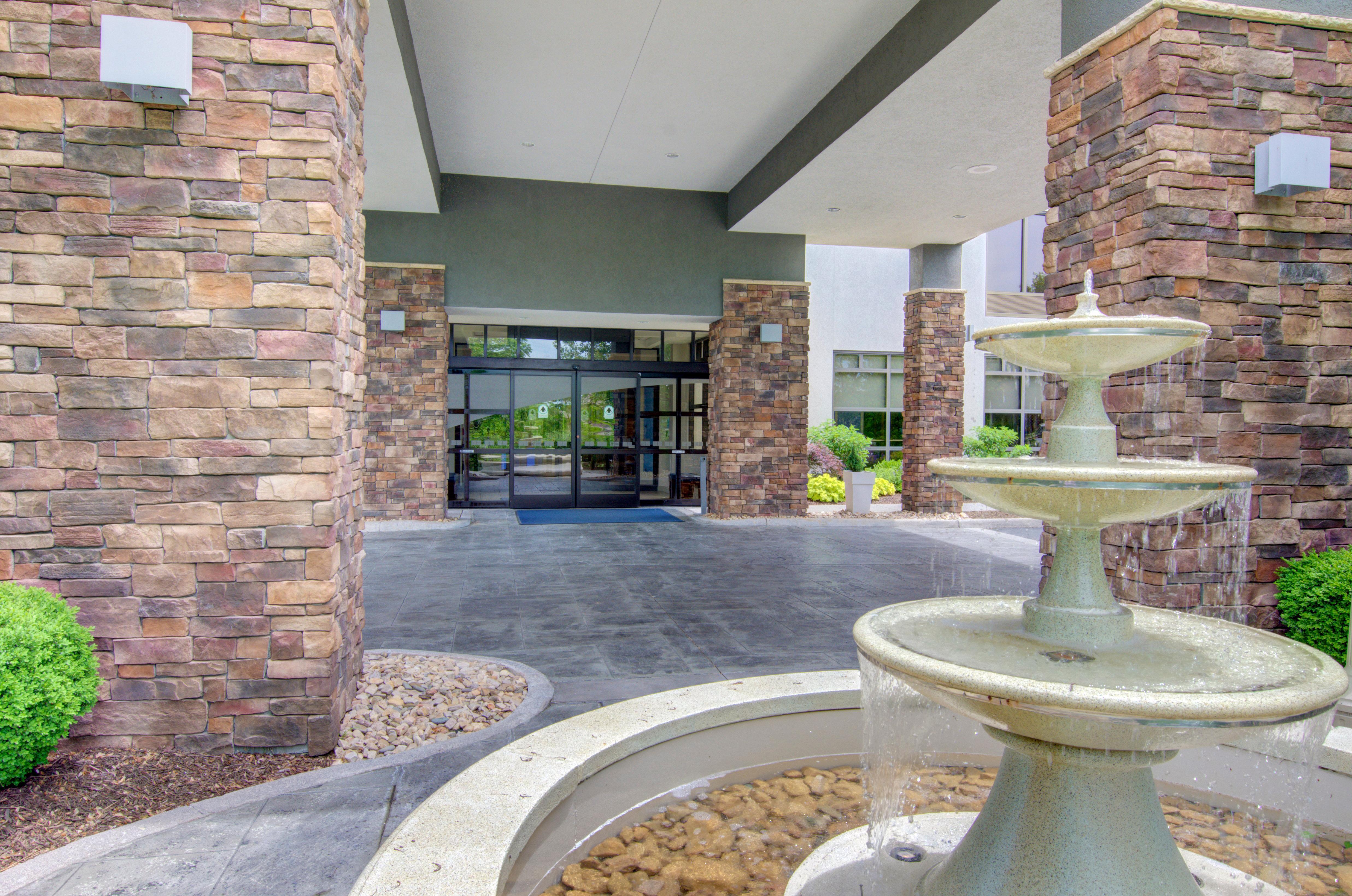 Holiday Inn Express Blacksburg By Ihg Exterior photo